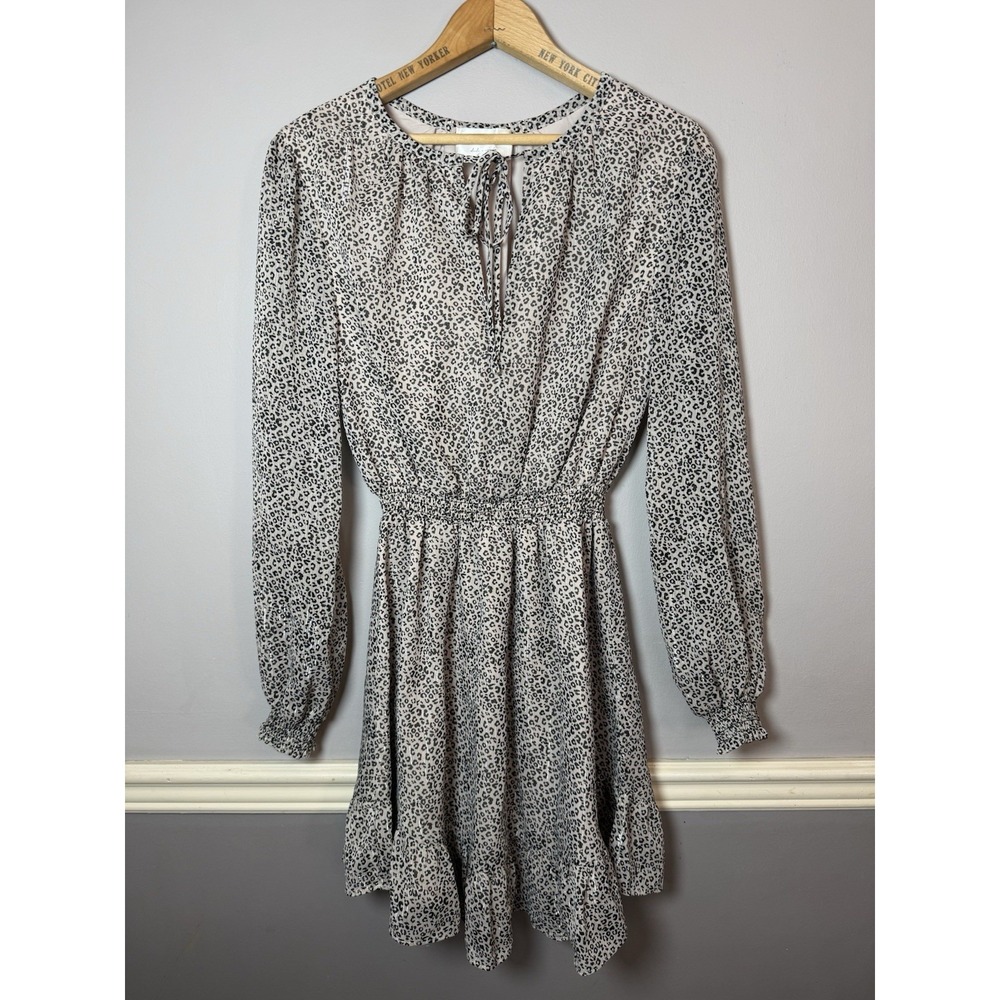 Wayf Cheetah Print Mini Dress size XS shimmer‎ threads sheer sleeves